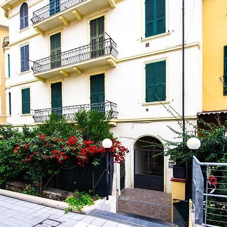 Sanremo Grand Central Apartment Esterno foto