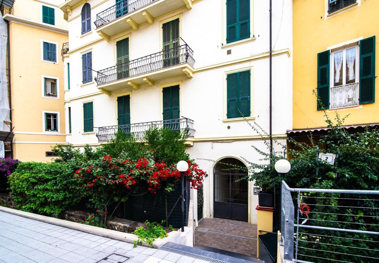 Sanremo Grand Central Apartment Esterno foto
